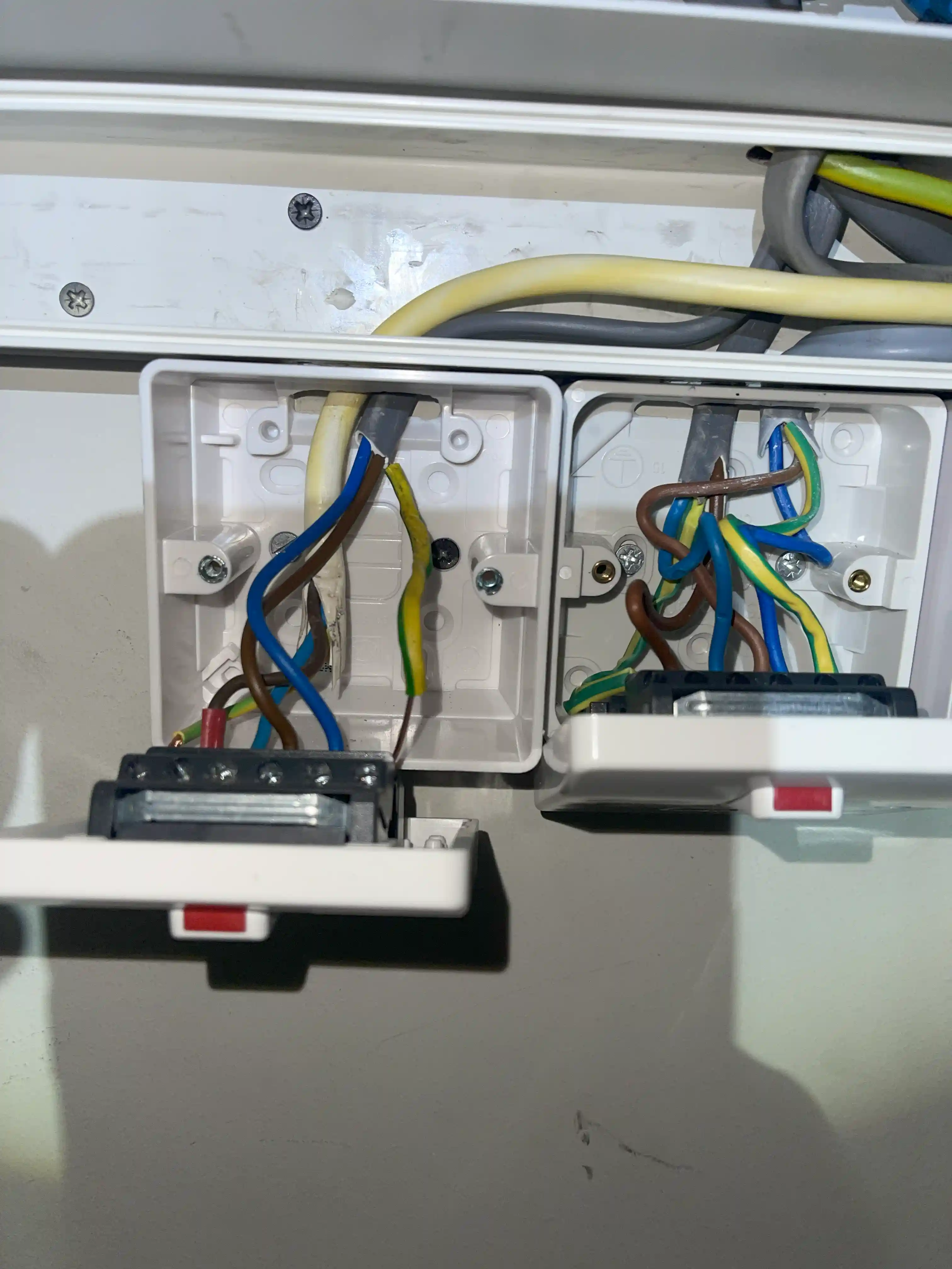24 Hours Emergency Electrician near Blackheath